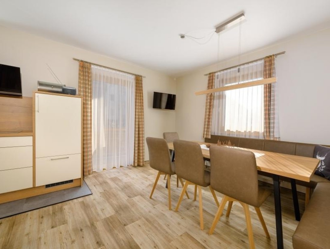 Geräumige Wohnküche im Appartement in FlachauGeräumige Wohnküche im Appartement in Flachau